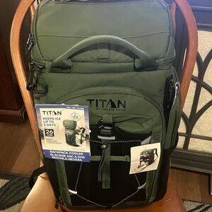 Titan Green and Black Men's Backpack